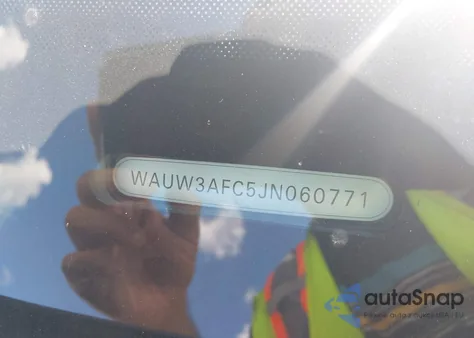 2018 Audi A7 3.0T Premium Plus из США, поврежденный, VIN WAUW3AFC5JN060771